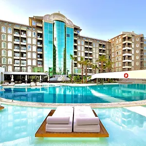 5* Resort Laur Experience & Elegance